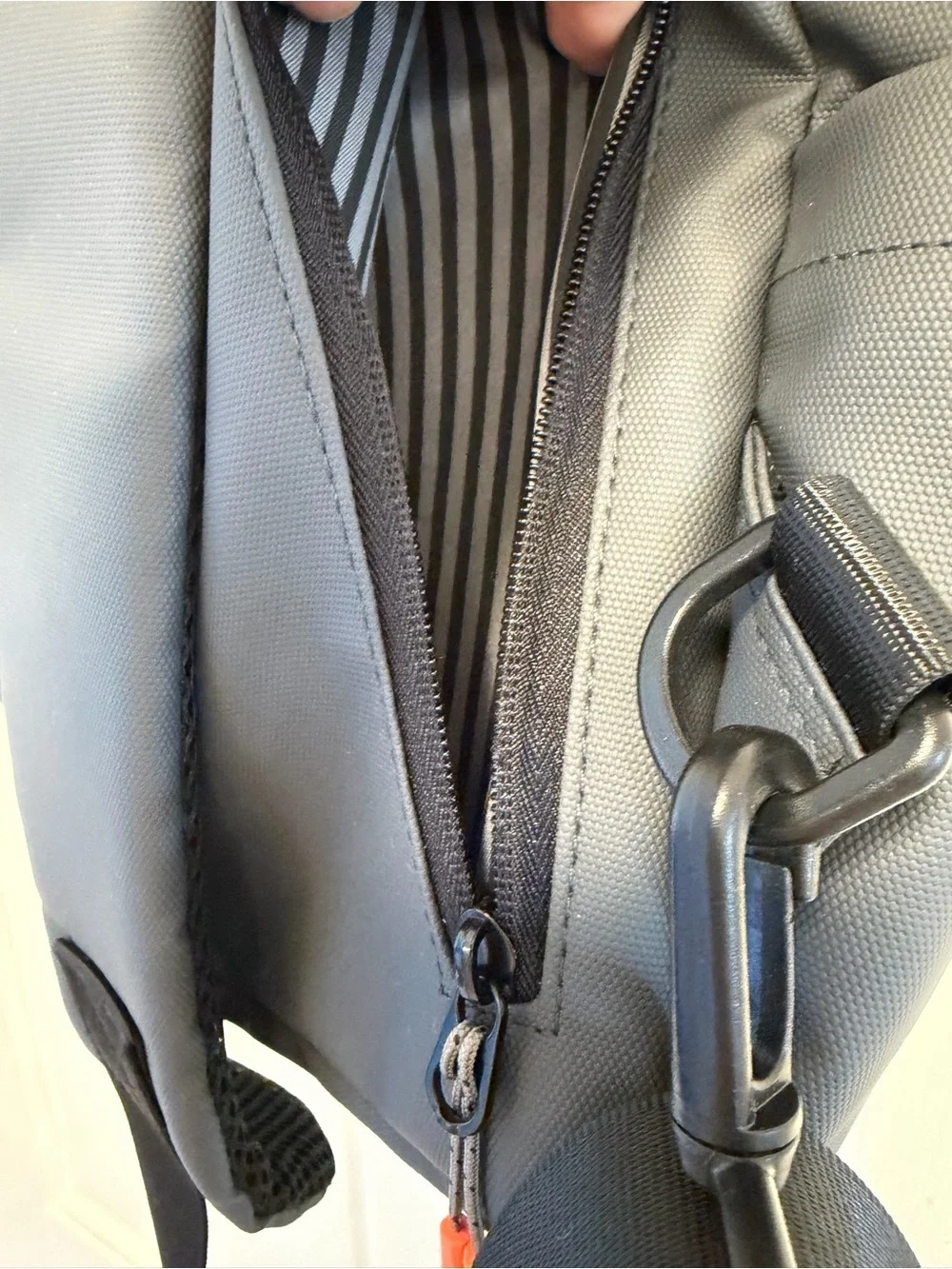 Jack Abrahams Indio Sling Bag NWOT